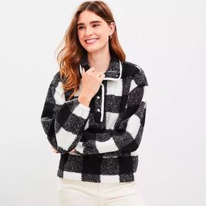 Loft pullover Sherpa . Worn once. Very warm